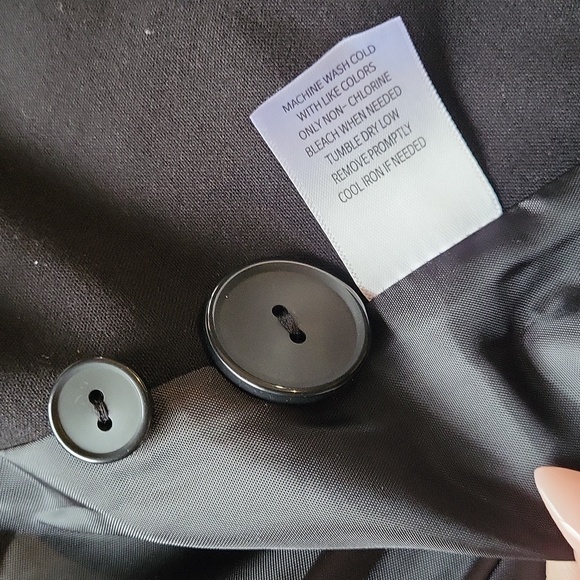 BCX Women's Classic Black Blazer - Picture 9 of 11